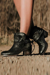 Stiefeletten mit Schnürung und klobigen Absätzen